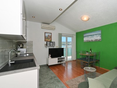 Apartment One bedroom apartment with balcony and sea view Trogir A-24168-c - Outdoor photo 6