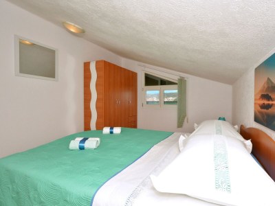 Apartment One bedroom apartment with balcony and sea view Trogir A-24168-c - Outdoor photo 11