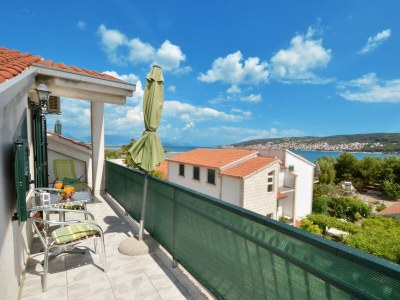Apartment One bedroom apartment with balcony and sea view Trogir A-24168-c - Outdoor photo 15