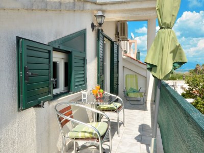 Apartment One bedroom apartment with balcony and sea view Trogir A-24168-c - Outdoor photo 16
