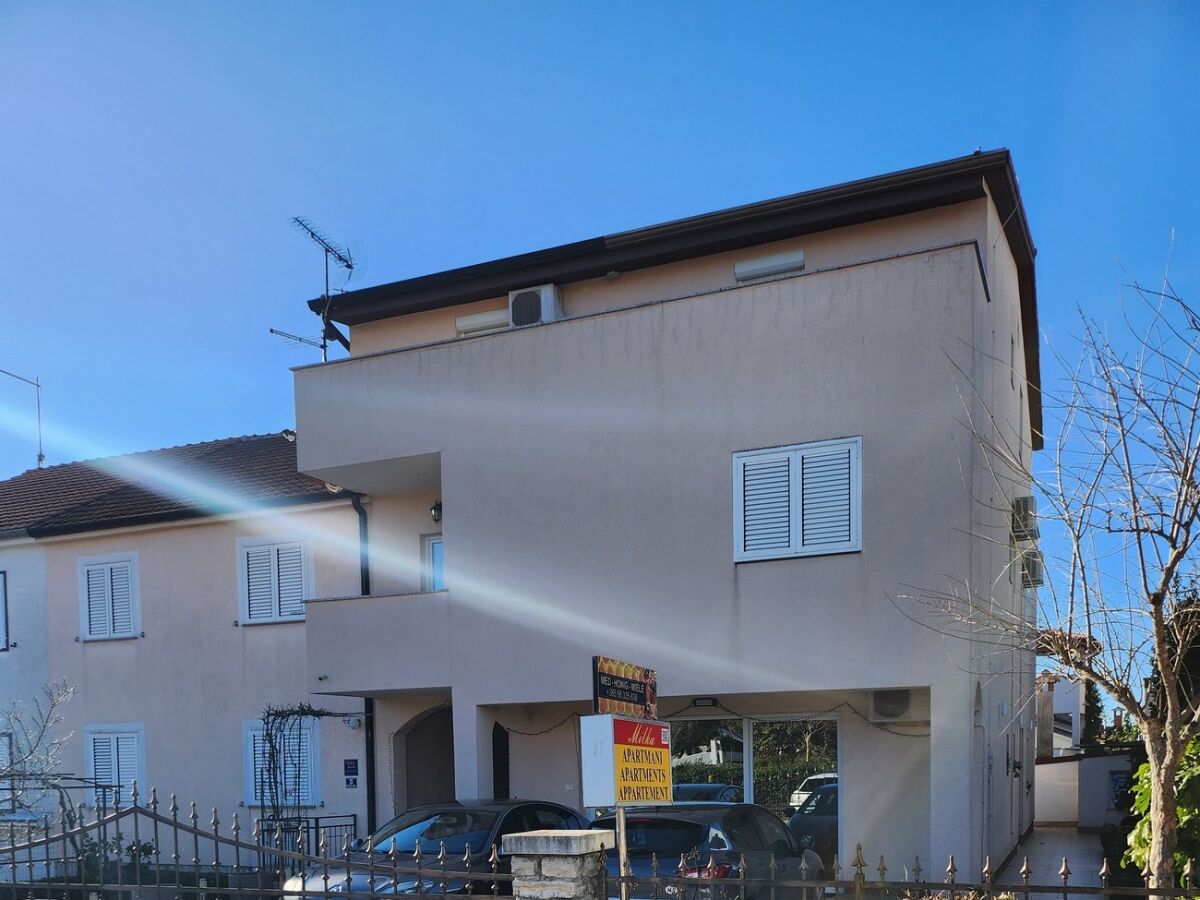 Apartment Two bedroom apartment with terrace Poreč A-22124-c - Outdoor photo 4