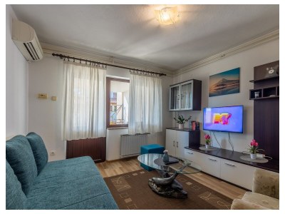 Apartment Two bedroom apartment with terrace Poreč A-22124-c - Outdoor photo 8