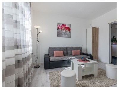 Apartment One bedroom apartment with terrace Poreč A-22124-d - Outdoor photo 10