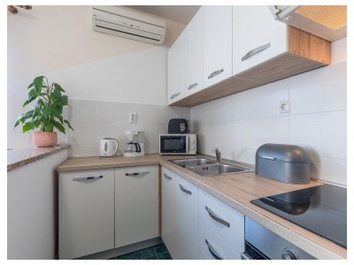 Apartment One bedroom apartment with terrace Poreč A-22124-d - Outdoor photo 13