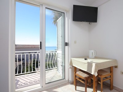 Apartment One bedroom apartment with balcony and sea view Podstrana, Split A-23954-a - Outdoor photo 12