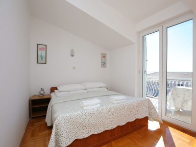 Apartment One bedroom apartment with balcony and sea view Podstrana, Split A-23954-a - Outdoor photo 14