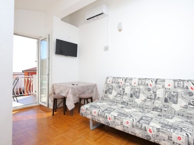 Apartment One bedroom apartment with terrace and sea view Podstrana, Split A-23954-b - Outdoor photo 12