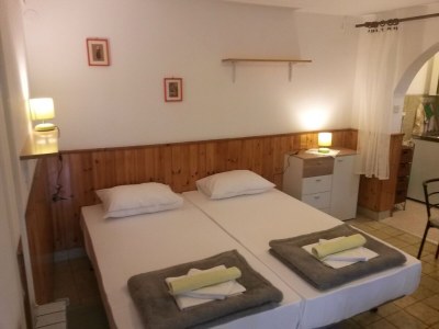 Apartment Studio flat near beach Martinšćica, Cres AS-23980-d in Martinscica - Apartment