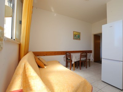 Apartment One bedroom apartment with air-conditioning Podstrana, Split A-23954-c - Outdoor photo 12