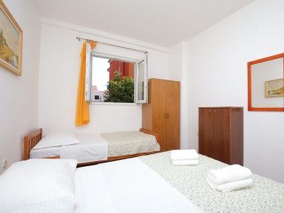 Apartment One bedroom apartment with air-conditioning Podstrana, Split A-23954-c - Outdoor photo 16