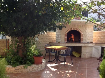 Apartment One bedroom apartment near beach Preko, Ugljan A-8384-a - Outdoor photo 7