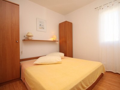 Apartment One bedroom apartment near beach Preko, Ugljan A-8384-b - Outdoor photo 20