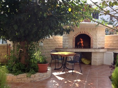 Apartment Three bedroom apartment near beach Preko, Ugljan A-8384-c - Outdoor photo 7