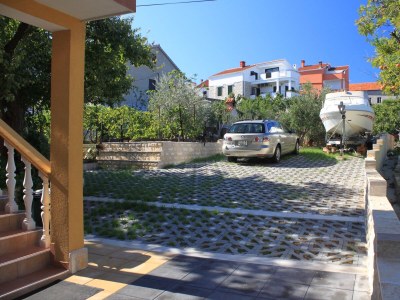 Apartment Three bedroom apartment near beach Preko, Ugljan A-8384-c - Outdoor photo 13