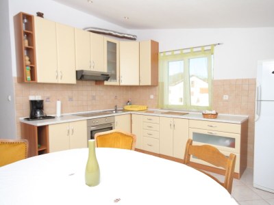 Apartment Three bedroom apartment near beach Preko, Ugljan A-8384-c - Outdoor photo 20