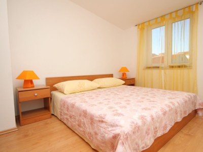 Apartment Three bedroom apartment near beach Preko, Ugljan A-8384-c - Outdoor photo 21