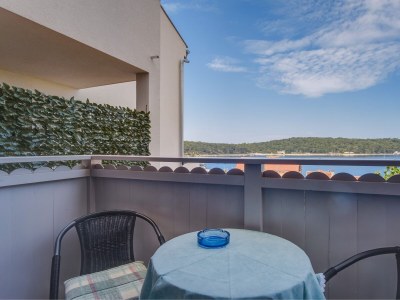 Apartment Studio flat with terrace and sea view Mali Lošinj, Lošinj AS-18322-b in Mali Losinj - Apartment