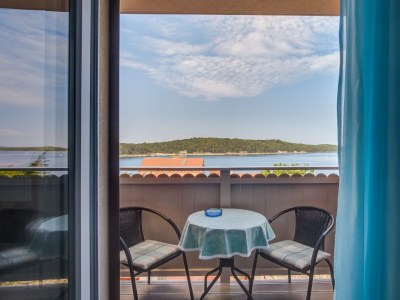 Apartment Studio flat with terrace and sea view Mali Lošinj, Lošinj AS-18322-b - Outdoor photo 16