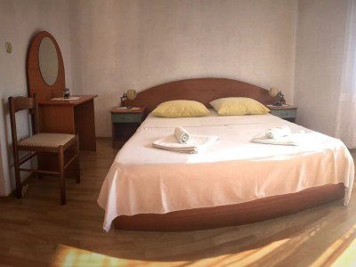 Apartment One bedroom apartment with balcony and sea view Povlja, Brač A-14399-d - Outdoor photo 12