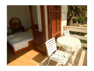 Apartment One bedroom apartment with balcony and sea view Povlja, Brač A-14399-d - Outdoor photo 16