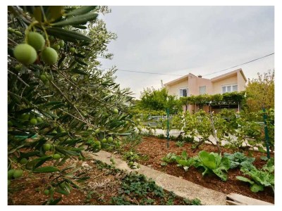 Holiday house Three bedroom house with balcony and sea view Kaštel Štafilić, Kaštela K-23408 - Outdoor photo 2