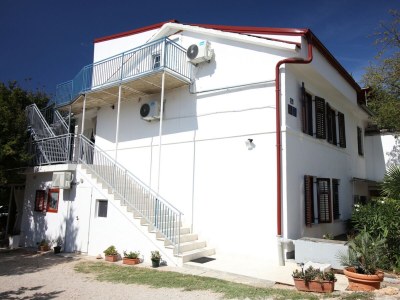 Apartment Two bedroom apartment with terrace Sveti Vid, Krk A-18139-a - Outdoor photo 2