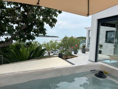 Apartment Three bedroom apartment near beach Banjol, Rab A-19752-a - Outdoor photo 42