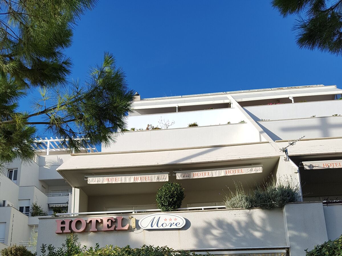 Apartment Three bedroom apartment with terrace and sea view Split A-14351-a - Outdoor photo 2