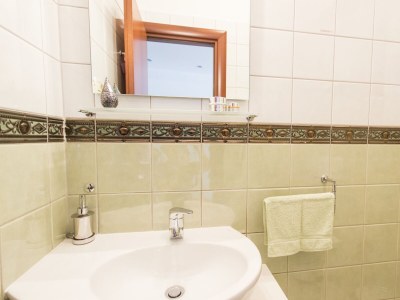 Apartment Three bedroom apartment with terrace and sea view Split A-14351-a - Outdoor photo 17