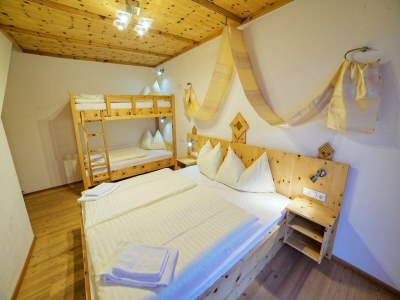 Holiday park Chalet in Königsleiten bei Zillertal Arena - Features photo 9