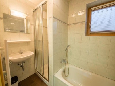 Holiday park Chalet in Austria near Ski Lift & Sauna - Features photo 18