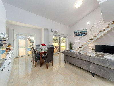 Villa Villa Shaula 2 - Three Bedroom House with Pool - Features photo 3