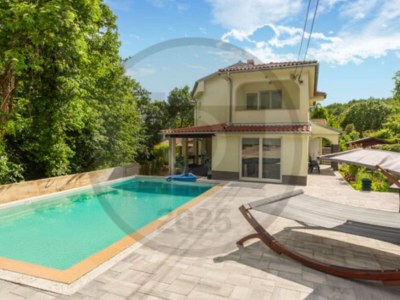 Apartment Two Bedroom Apartment with Terrace - Outdoor photo 10