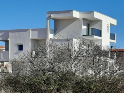 Apartment One Bedroom Apartment - Outdoor photo 9