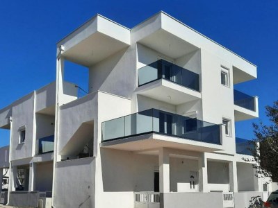 Apartment One Bedroom Apartment - Outdoor photo 11