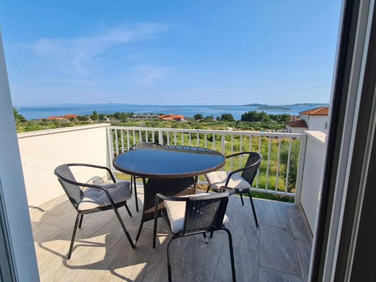 Apartment Apartment with One Bathroom