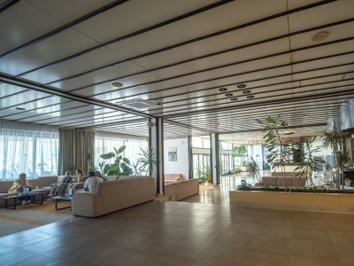 Apartment Hotel Issa - Double Room Sea View 13 - Features photo 42