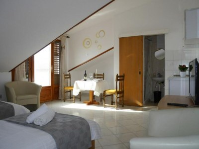 Apartment Dugi Rat Seaside Apartments - Studio 5 - Features photo 7