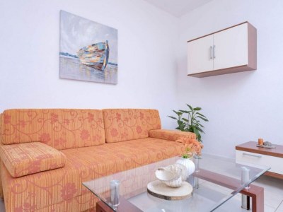 Apartment One Bedroom Luxury Apartment with Balcony and Sea View 1 - Features photo 6