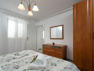 Apartment One Bedroom Apartment with Terrace and Sea View 4 - Features photo 9