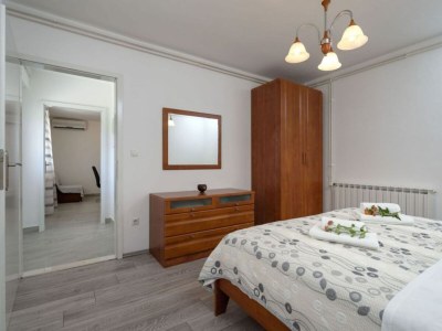 Apartment One Bedroom Apartment with Terrace and Sea View 4 - Features photo 10