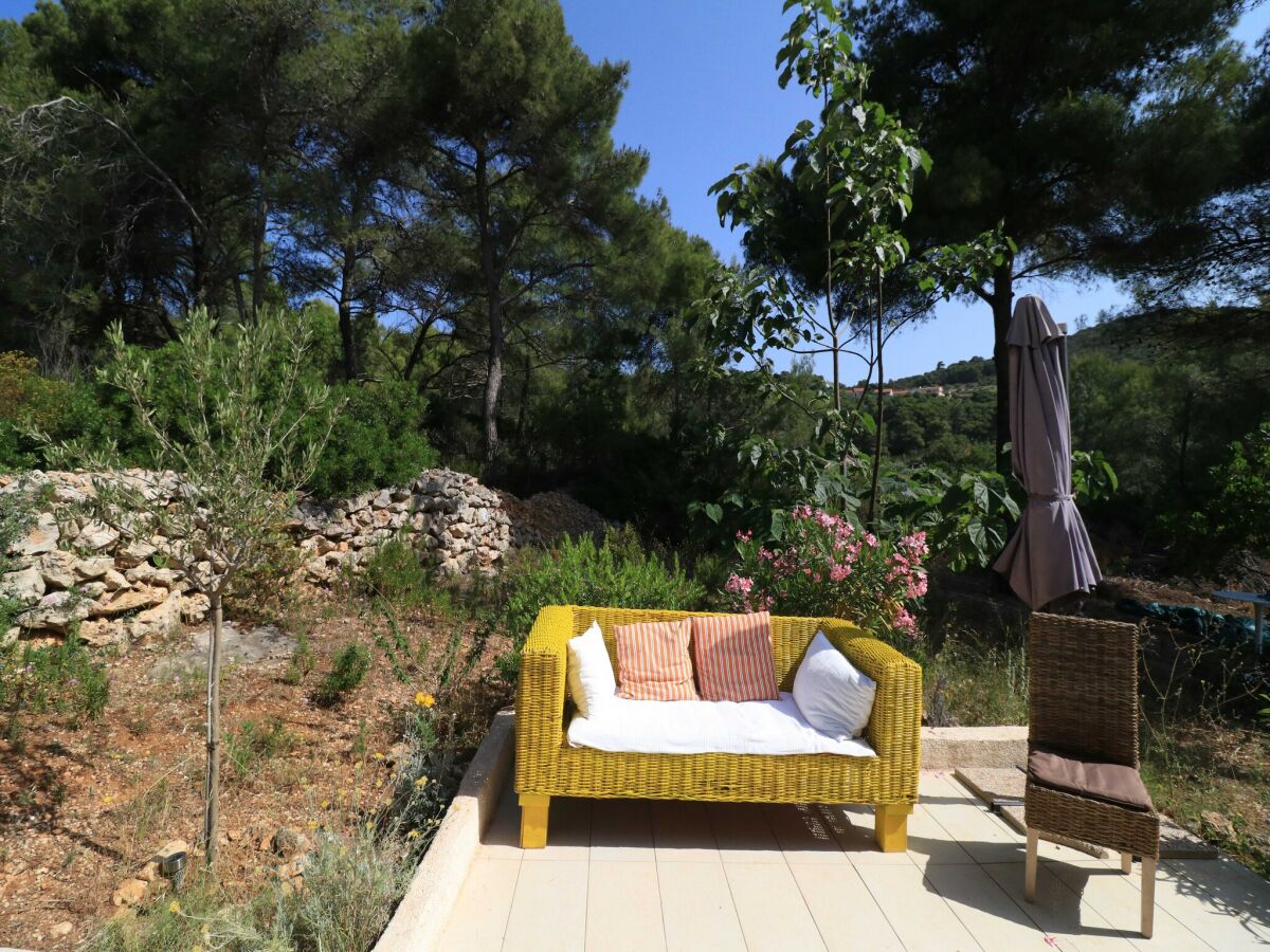 Holiday house Four Bedroom Holiday Home with Pool - Outdoor photo 3