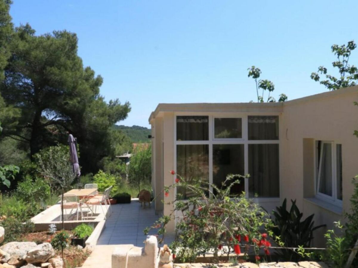 Holiday house Four Bedroom Holiday Home with Pool - Outdoor photo 5