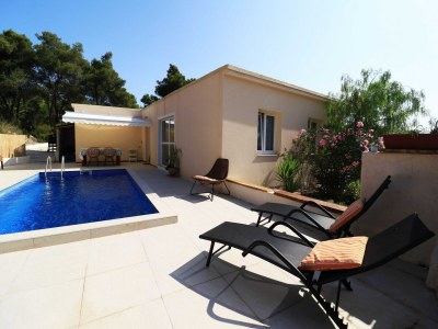Holiday house Four Bedroom Holiday Home with Pool - Outdoor photo 26