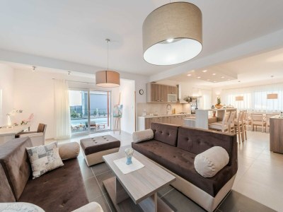 Villa Deluxe Four Bedroom Villa with Sea View and Private Pool (Villa 5) - Features photo 20