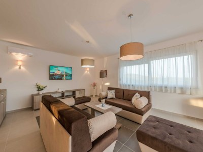 Villa Deluxe Four Bedroom Villa with Sea View and Private Pool (Villa 5) - Features photo 26