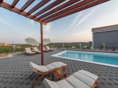 Villa Deluxe Four Bedroom Villa with Sea View and Private Pool (Villa 5) - Outdoor photo 58