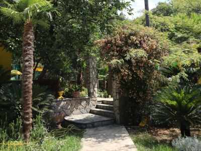 Apartment Silver Gate Rooms-Diocletian's Palace - Quardruple Room - Outdoor photo 12