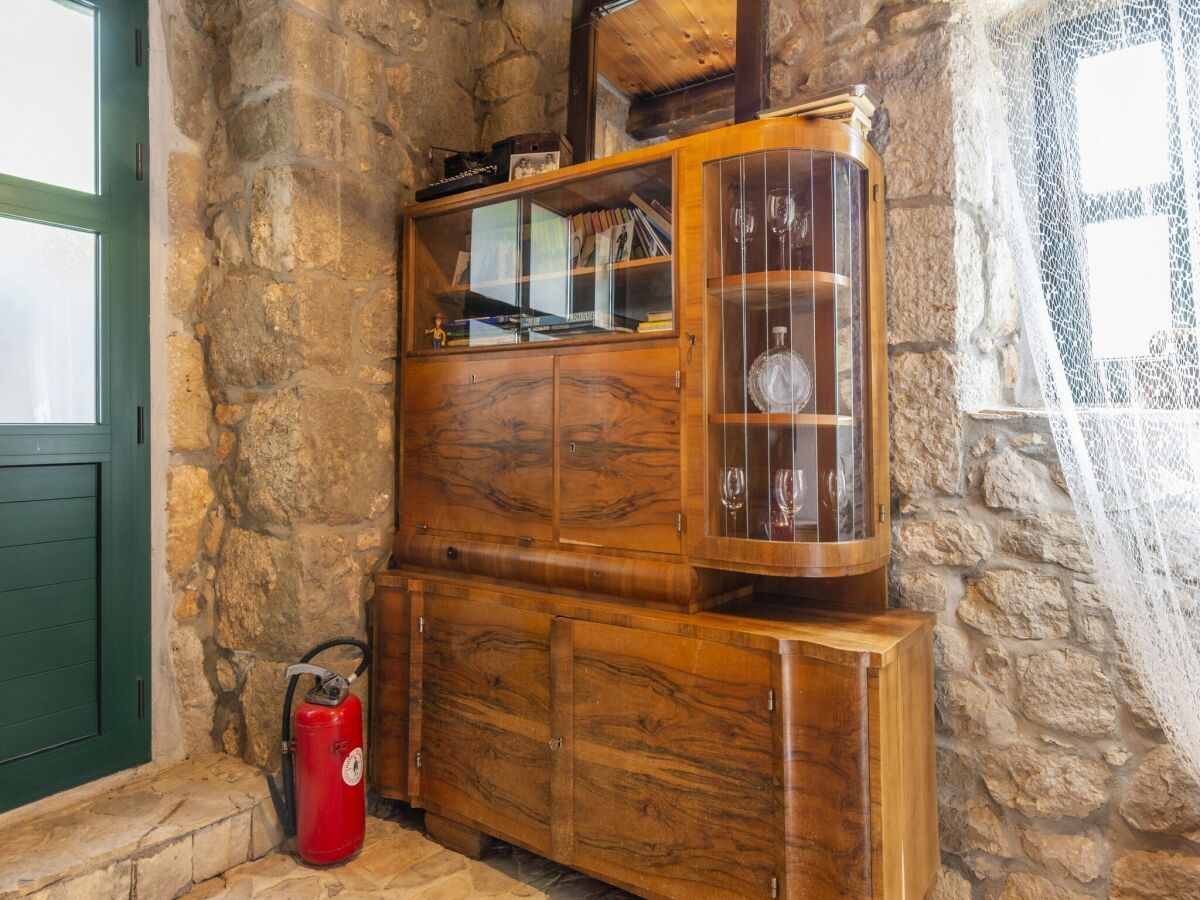 Holiday house Rustical Resort Kokorići/Shared Pool - One Bedroom - Features photo 3