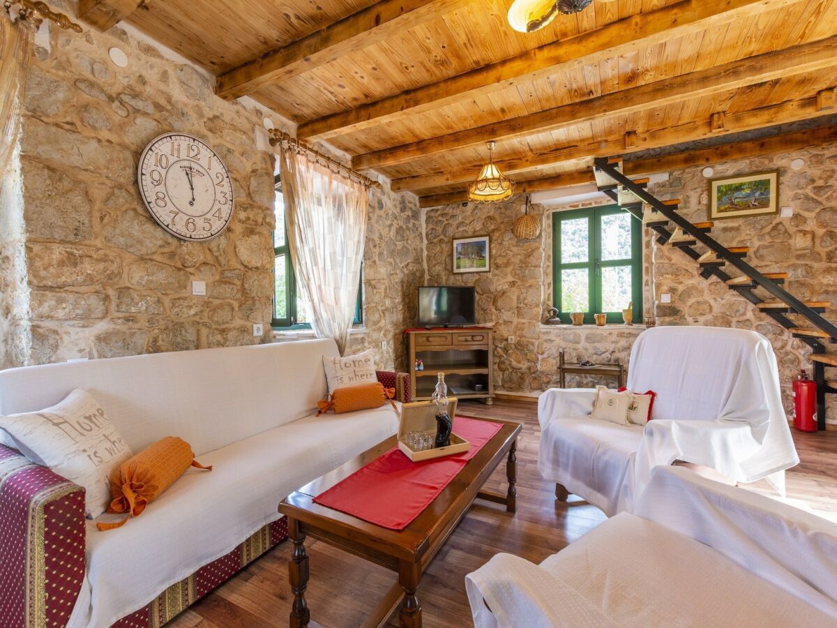 Holiday house House with Two Bedrooms (Dinko HH) - Features photo 3